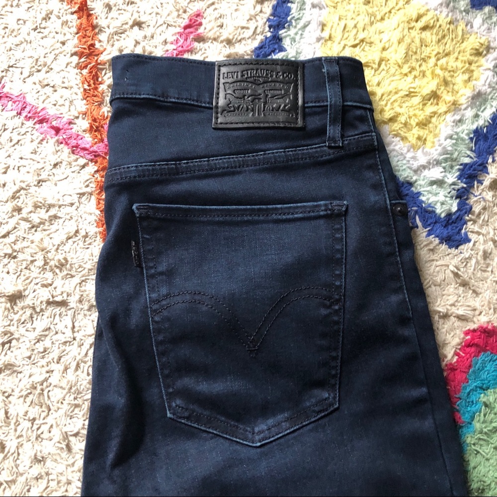 Levi Mile High Super Skinny high rise size 29x30
